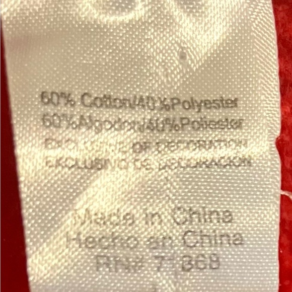 Disney’s Minnie Mouse sweatshirt with puff vinyl design - Picture 6 of 12